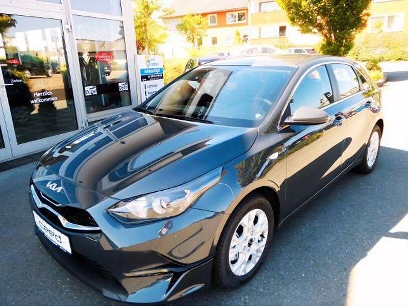 Gebraucht Kia Ceed Vision 140 PS (102 kW) 2025 Grau Kleinwagen