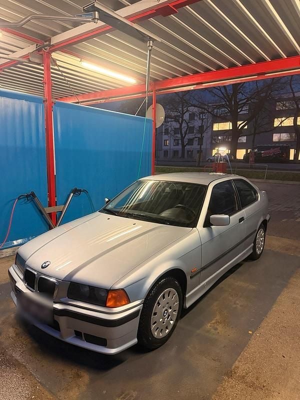 Gebraucht BMW 316 Basis 102 PS (75 kW) 1997 Silber Coupé