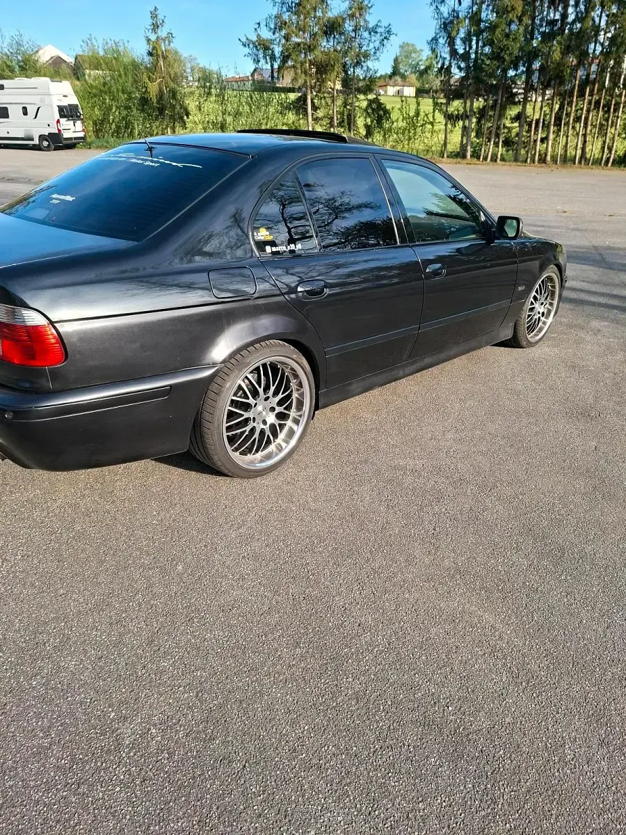 Używany BMW 535 245 KM (180 kW) 2000 Czarny Sedan/Limuzyna