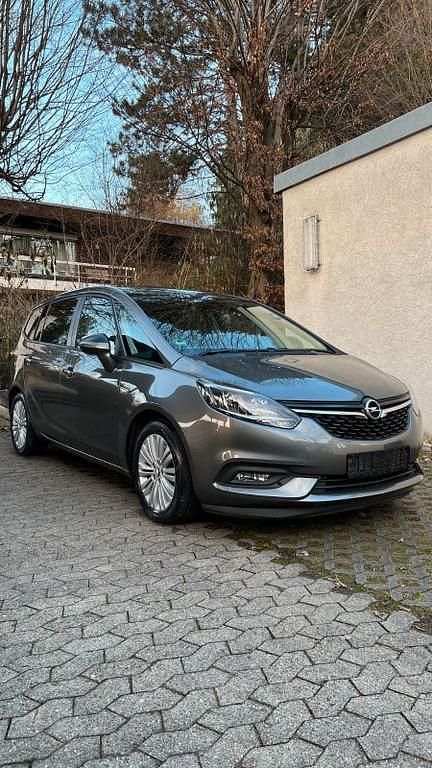 Grau Gebraucht 2017 Opel Zafira Edition Van / Kleinbus | 9.990 € (Fairer Preis) - Bild 1/4