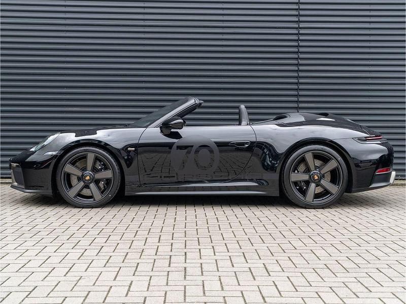 Neu Porsche 992 541 PS (397 kW) 2026 Schwarz Cabrio