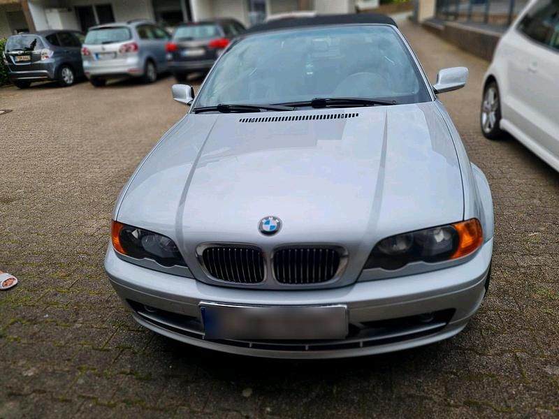 Second-hand BMW 323 170 CP (125 kW) 2000 Argintiu Cabrio