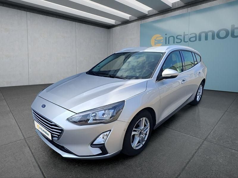 Silber Gebraucht 2022 Ford Focus Kombi | 16.949 € (Superpreis) - Bild 1/4