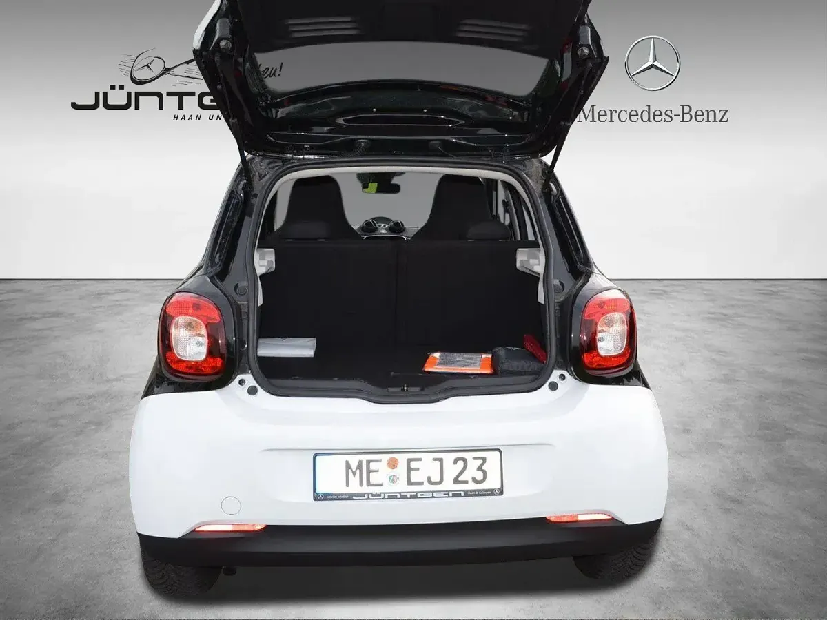 Gebraucht Smart ForFour 71 PS (52 kW) 2017 Weiß Kleinwagen