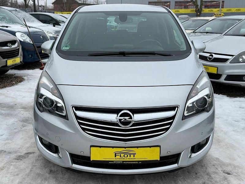 Gebraucht Opel Meriva Innovation 140 PS (102 kW) 2016 Silber Van / Kleinbus