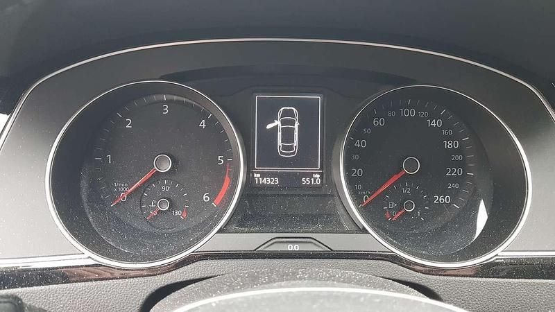 Gebraucht VW Passat Comfortline 150 PS (110 kW) 2017 Blau Limousine