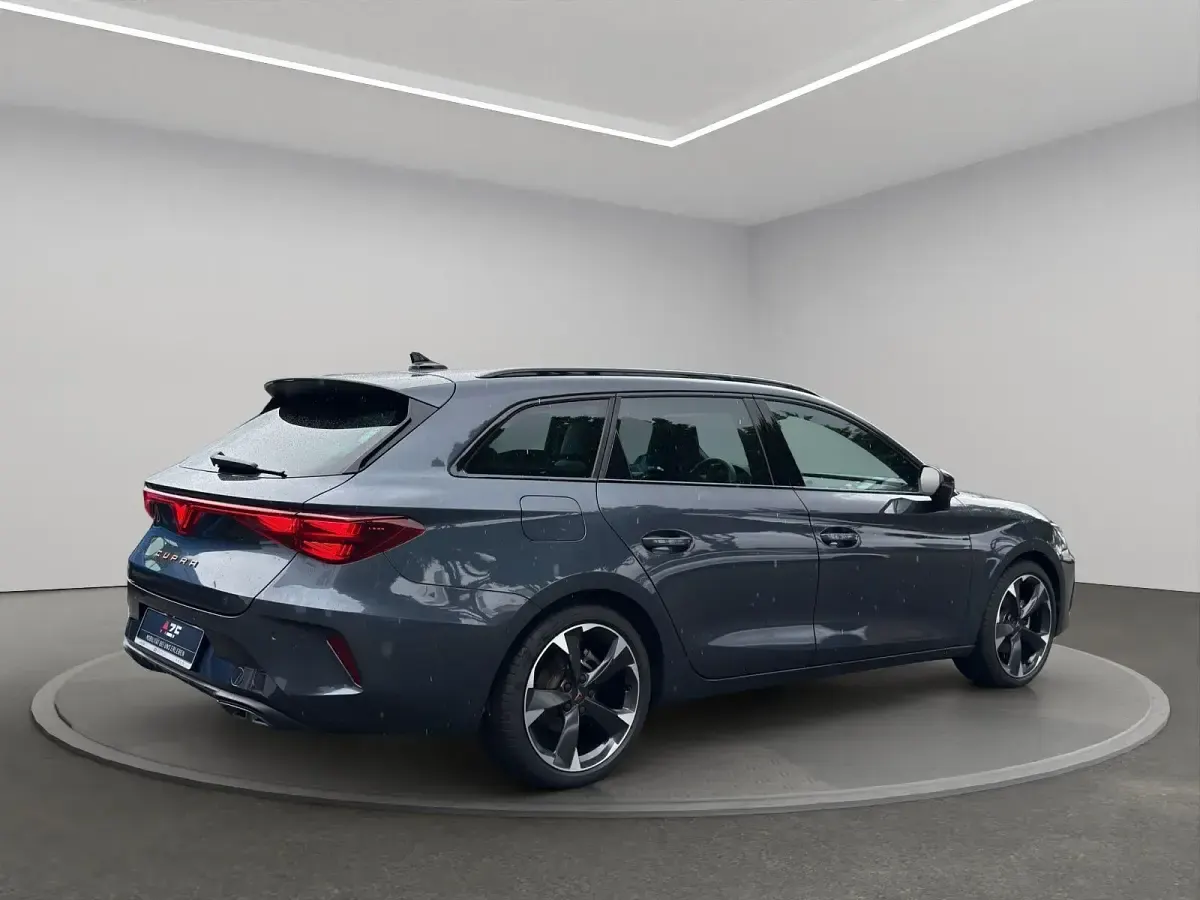 Gebraucht Cupra Leon 150 PS (110 kW) 2025 Magnetic tech Kombi