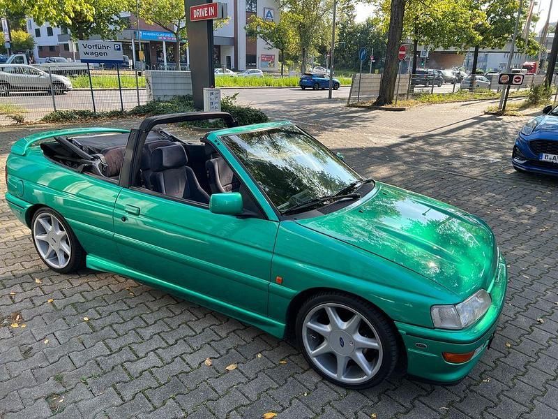 Gebraucht Ford Escort Cabriolet 105 PS (77 kW) 1993 Grün Cabrio