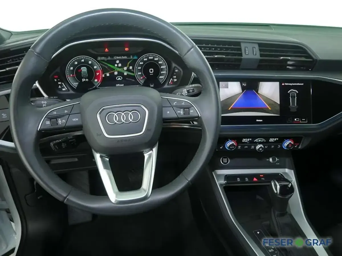 Gebraucht Audi Q3 S-Line 150 PS (110 kW) 2024 Gletscherweiß metallic SUV