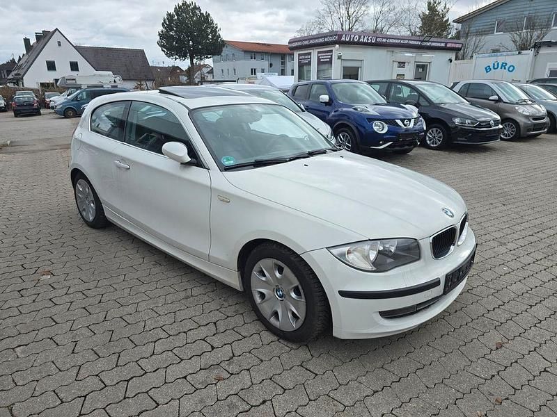 Gebraucht BMW 116 Advantage 122 PS (89 kW) 2009 Weiß Kleinwagen