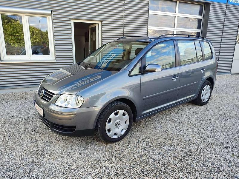 Gebraucht VW Touran Trendline 116 PS (85 kW) 2004 Platinumgrey Van / Kleinbus