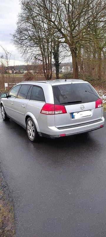 Gebraucht Opel Vectra 155 PS (114 kW) 2005 Silber Kombi