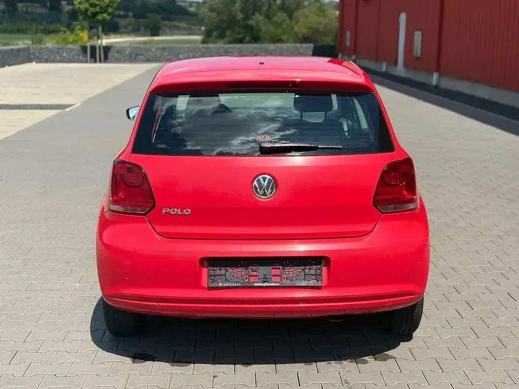Gebraucht VW Polo Trendline 60 PS (44 kW) 2013 Rot Kleinwagen