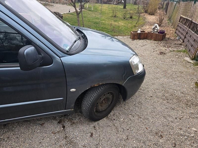 Gebraucht Citroën Berlingo 90 PS (66 kW) 2007 Grau Van / Kleinbus