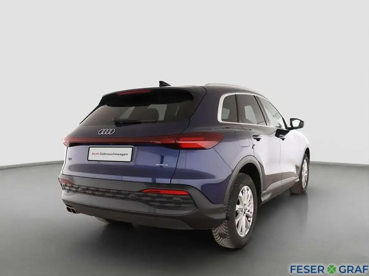 Gebraucht Audi Q5 Ambiente 204 PS (150 kW) 2025 Navarrablau metallic SUV