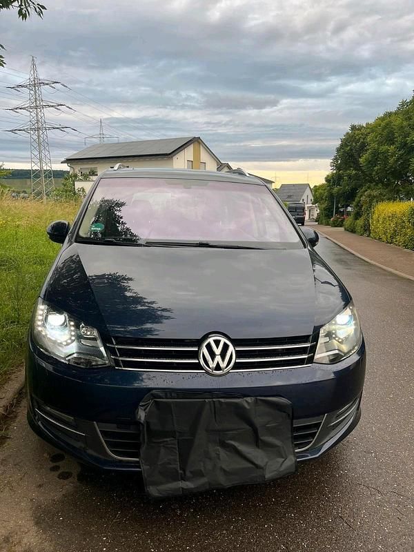 Blau Gebraucht 2011 VW Sharan Van / Kleinbus | 12.800 € (Fairer Preis) - Bild 1/4