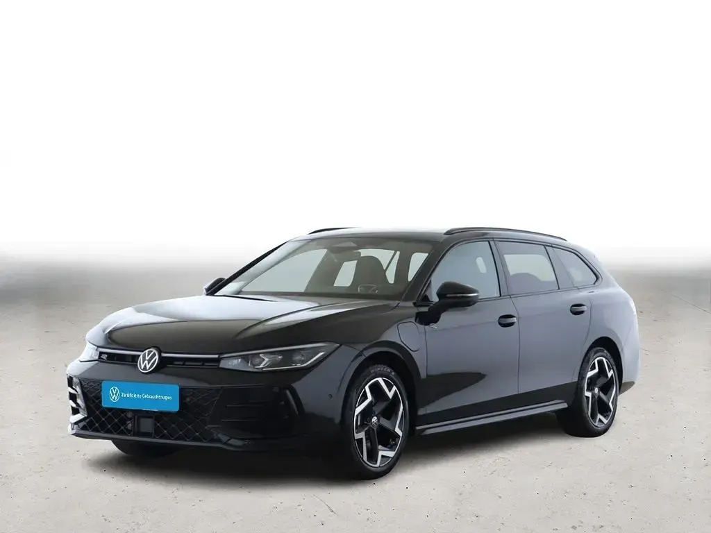 Gebraucht VW Passat Style 177 PS (130 kW) 2025 Schwarz Kombi