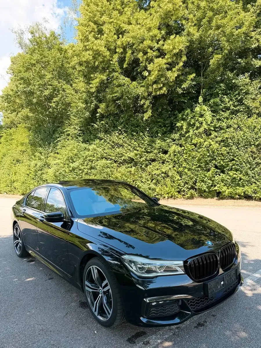 Gebraucht BMW 740 320 PS (235 kW) 2016 Schwarz Limousine