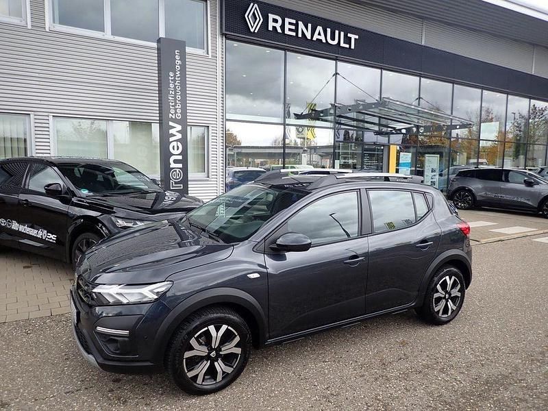 Grau Gebraucht 2021 Dacia Sandero Comfort Limousine | 13.950 € (Fairer Preis) - Bild 1/4