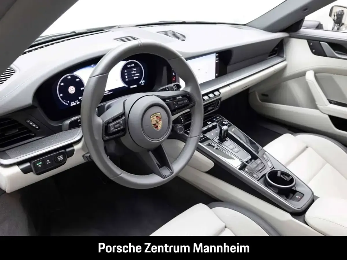 Gebraucht Porsche 911 Carrera 394 PS (289 kW) 2025 Kreide Coupé