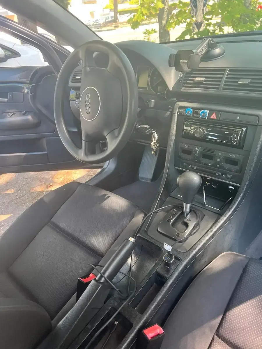 Gebraucht Audi A4 130 PS (95 kW) 2003 Grau Limousine