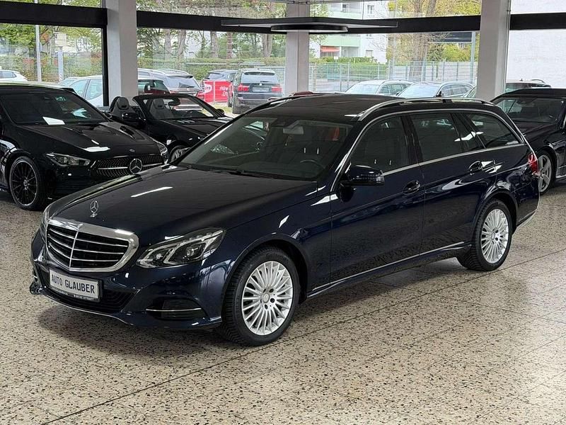 Gebraucht Mercedes E400 333 PS (244 kW) 2015 Blau Limousine