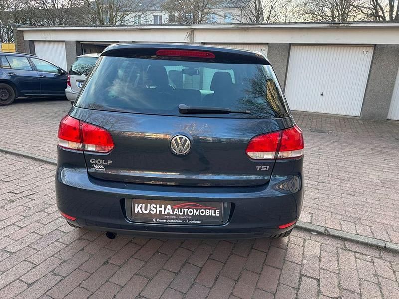 Gebraucht VW Golf VI Style 105 PS (77 kW) 2011 Blau Kleinwagen