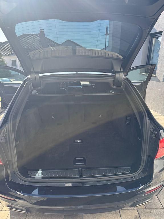 Gebraucht BMW 530 Performance 265 PS (194 kW) 2020 Schwarz Kombi