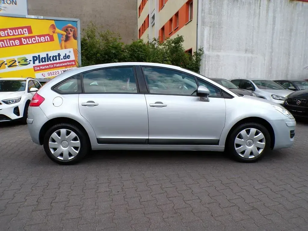 Gebraucht Citroën C4 88 PS (64 kW) 2009 Silber Limousine