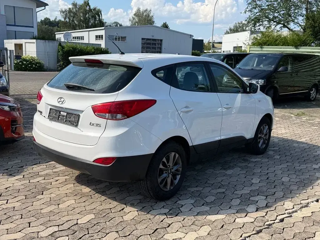 Gebraucht Hyundai ix35 Edition 135 PS (99 kW) 2013 Weiß SUV