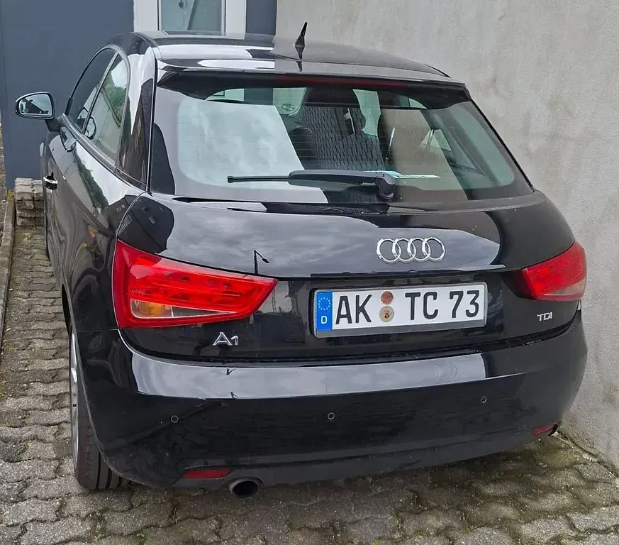 Gebraucht Audi A1 Ambition 105 PS (77 kW) 2011 Schwarz Kleinwagen