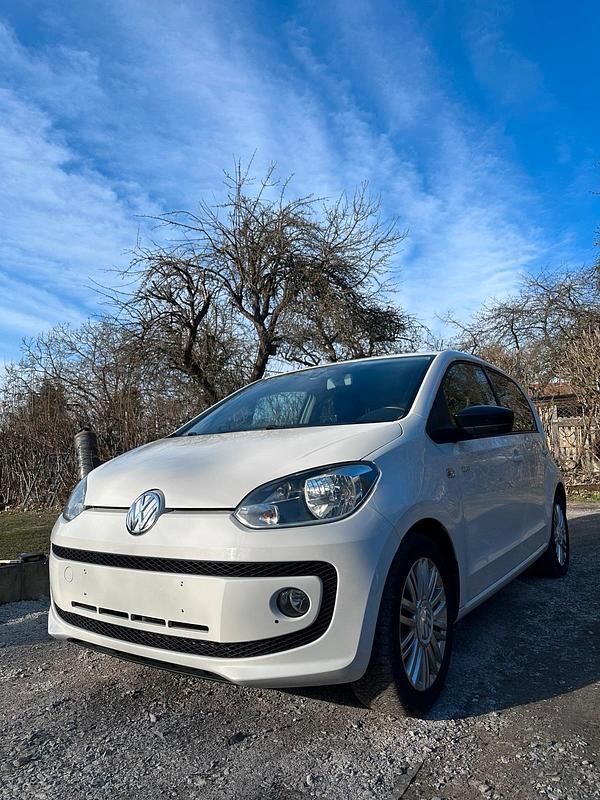 Gebraucht VW up! 75 PS (55 kW) 2015 Weiß Kleinwagen