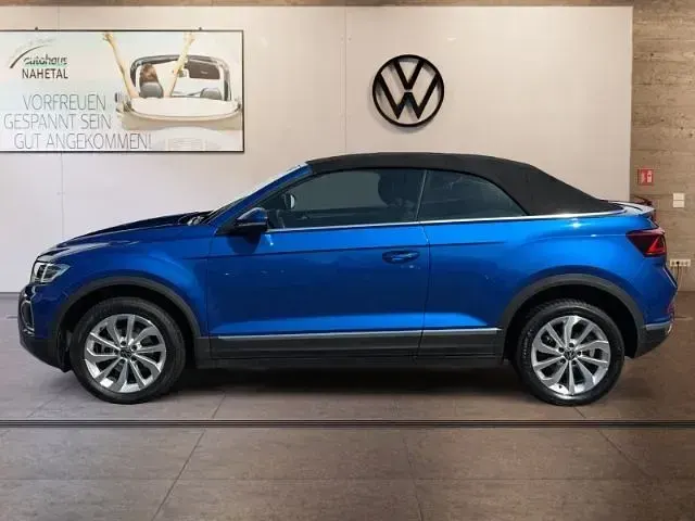 Gebraucht VW T-Roc Cabriolet Style 150 PS (110 kW) 2023 Blau Cabrio