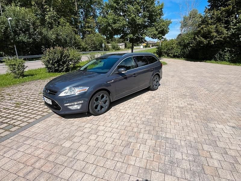 Grau Gebraucht 2012 Ford Mondeo Titanium Kombi | 5.500 € (Fairer Preis) - Bild 1/4