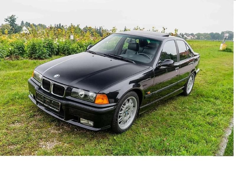 Second-hand BMW M3 286 CP (210 kW) 1995 Negru Berlinǎ