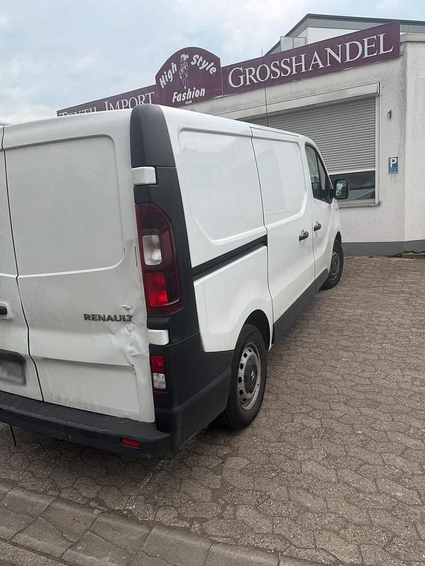 Usata Renault Trafic 121 CV (88 kW) 2017 Bianco Monovolume