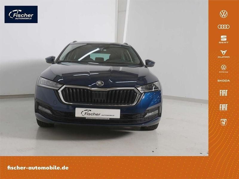 Blau Gebraucht 2022 Skoda Octavia Ambition Kombi | 23.980 € (Fairer Preis) - Bild 1/4