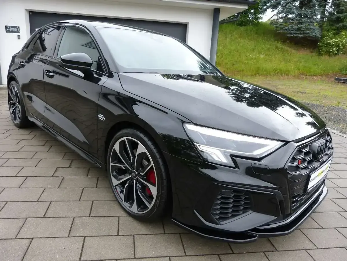 Gebraucht Audi S3 310 PS (228 kW) 2023 Mythosschwarz metallic Limousine