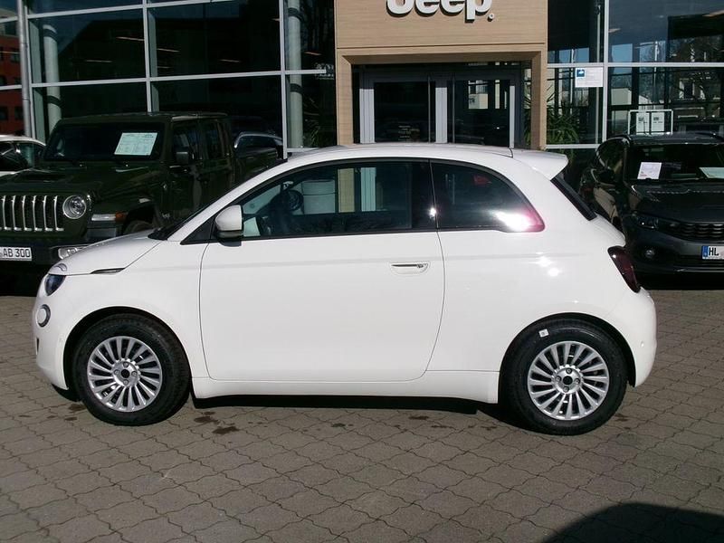Gebraucht Fiat 500e 86 kW (118 PS) 2023 Weiß