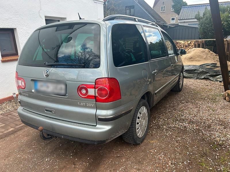Gebraucht VW Sharan 150 PS (110 kW) 2004 Silber Van / Kleinbus