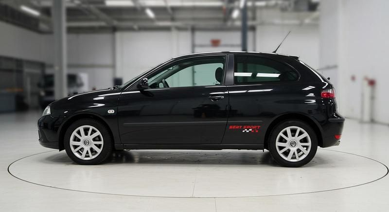 Schwarz Gebraucht 2005 Seat Ibiza Kleinwagen | 600 € (Superpreis) - Bild 1/4
