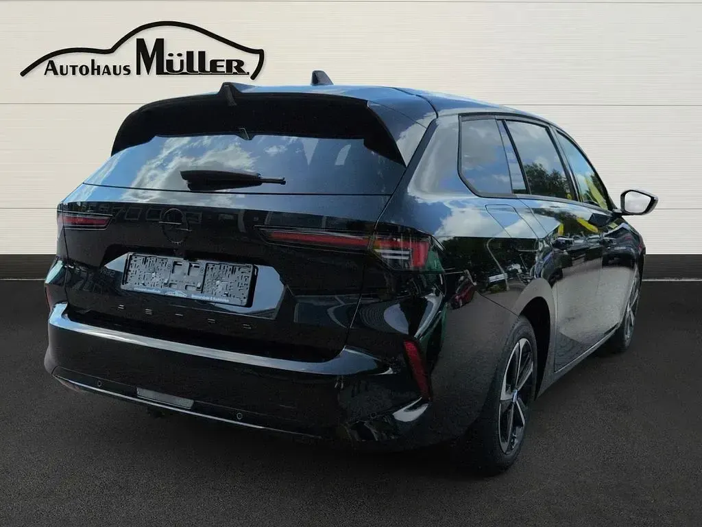 Gebraucht Opel Astra 131 PS (96 kW) 2025 Lackierung schwarz perla nera/ Kleinwagen