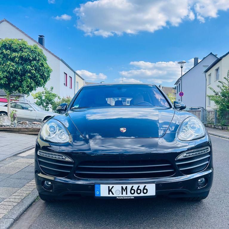 Schwarz Gebraucht 2010 Porsche Cayenne Turbo SUV | 21.600 € - Bild 1/4