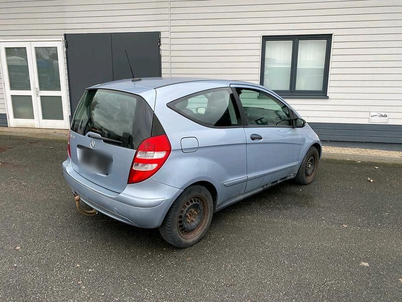 Gebraucht Mercedes A150 95 PS (69 kW) 2008 Blau Limousine