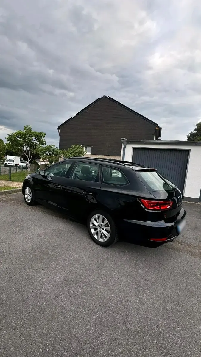 Gebraucht Seat Leon ST 131 PS (96 kW) 2019 Schwarz Kombi