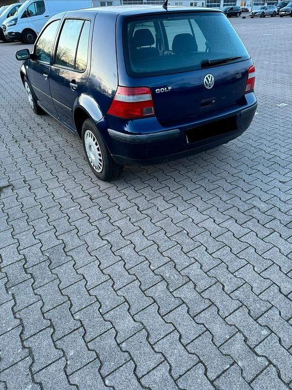 Gebraucht VW Golf IV 75 PS (55 kW) 2002 Blau Limousine