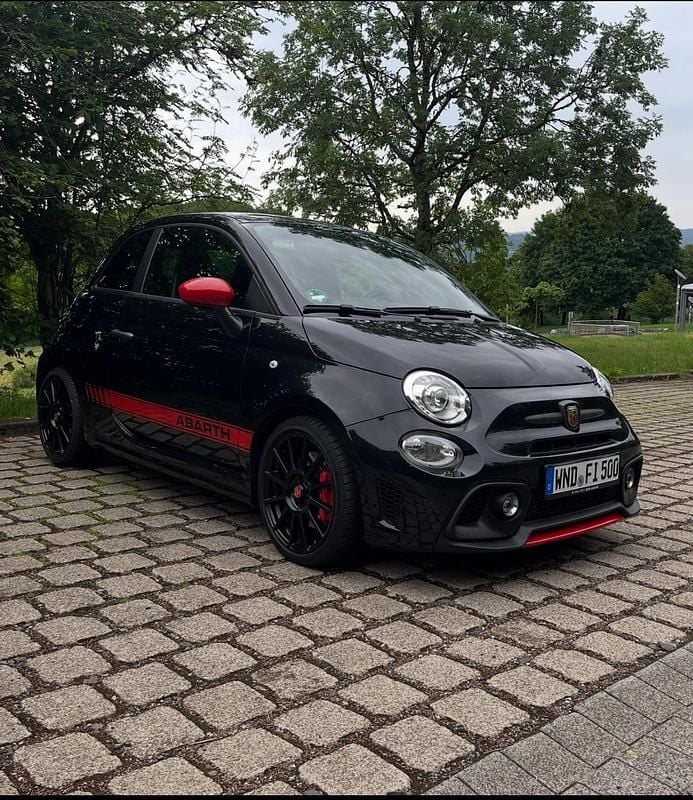 Schwarz Gebraucht 2016 Abarth 595 Competizione Kleinwagen | 15.750 € (Fairer Preis) - Bild 1/3