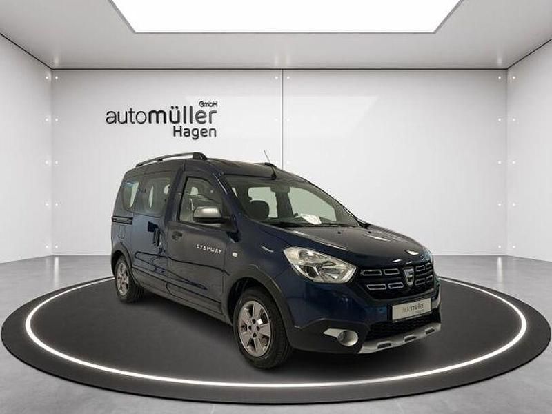 Blau cosmos Gebraucht 2019 Dacia Dokker Stepway Van | 9.990 € (Guter Preis) - Bild 1/4