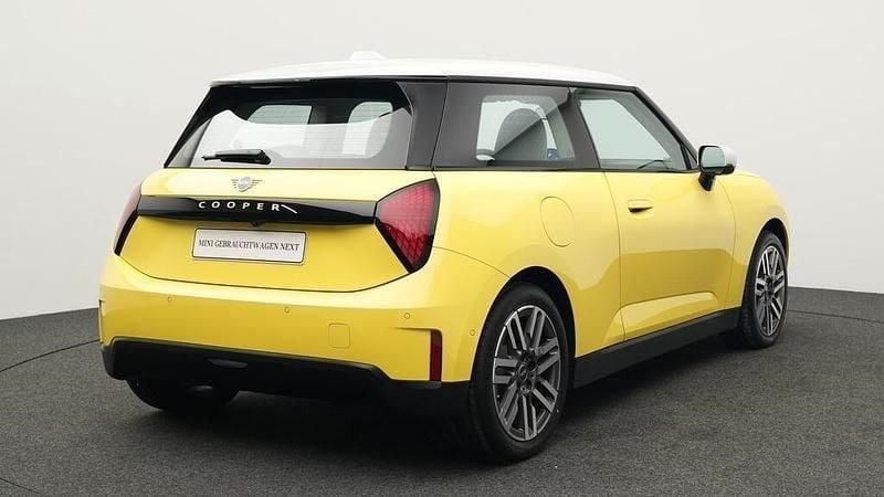 Gebraucht Mini Cooper 135 kW (184 PS) 2025 Gelb Kleinwagen