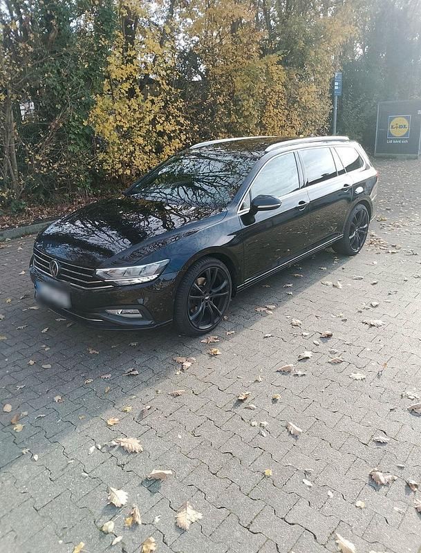 Gebraucht VW Passat Highline 190 PS (139 kW) 2020 Schwarz Kombi